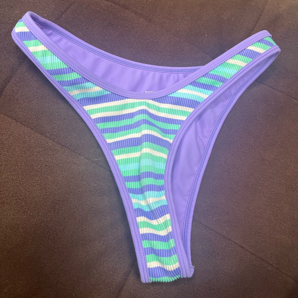 Miesis Swimwear